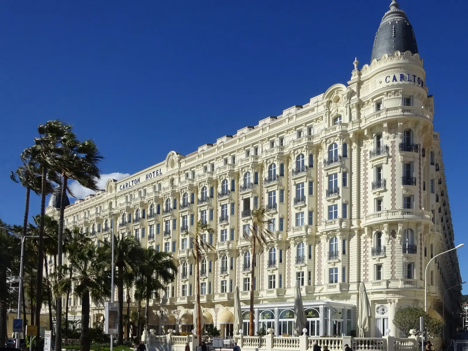 Внешний вид отеля Carlton Cannes