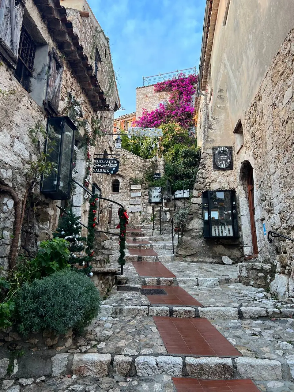 Stone lanes of medieval Gassin